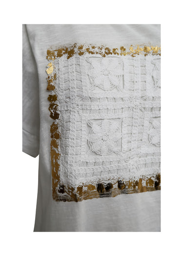 T-shirt con diseño frontal