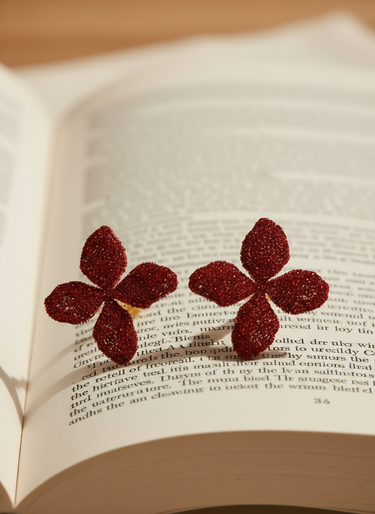 Aretes de flor con pedreria