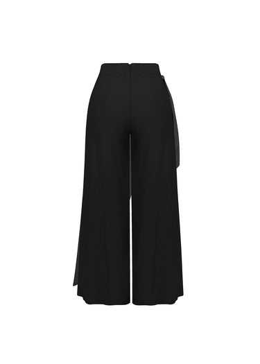 Pantalón cruzado con lazo